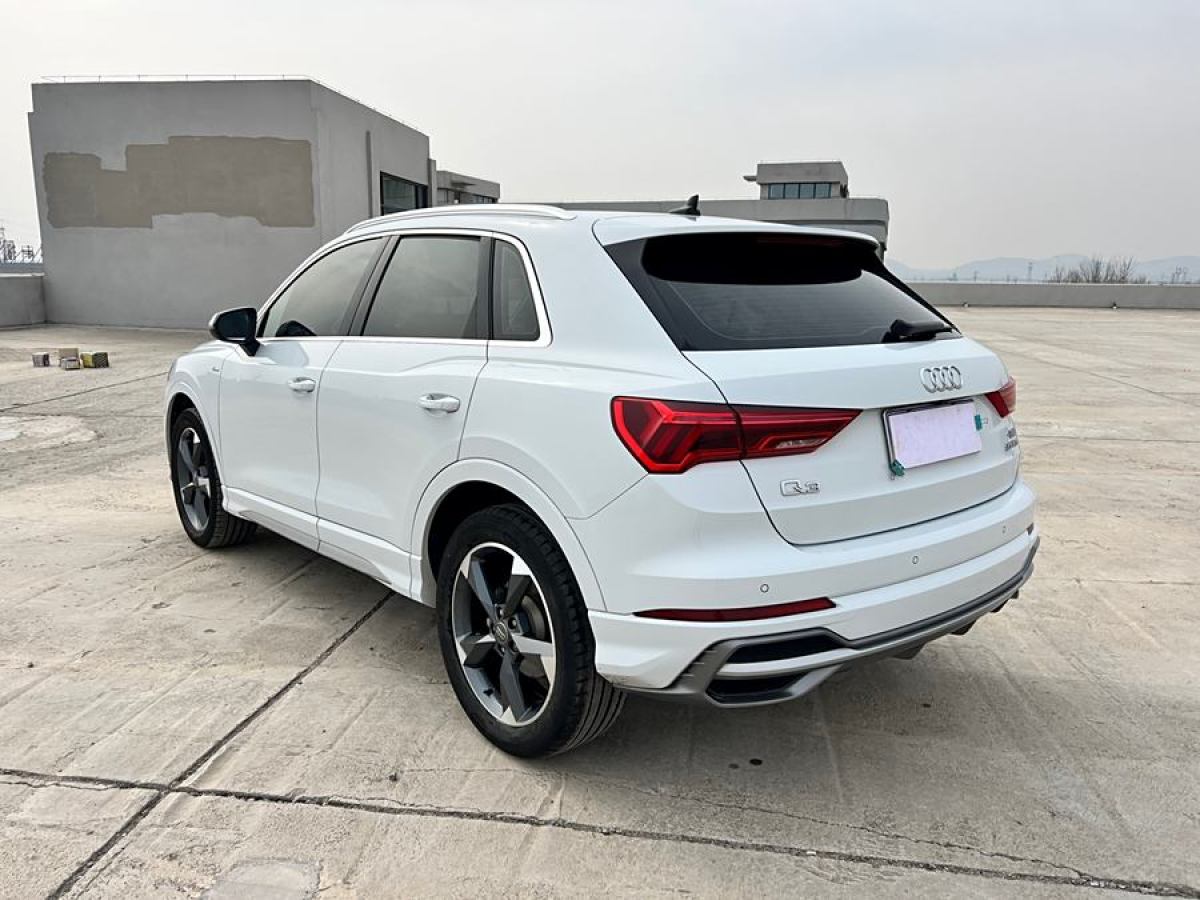 奧迪 奧迪Q3  2020款 35 TFSI 時(shí)尚動(dòng)感型圖片