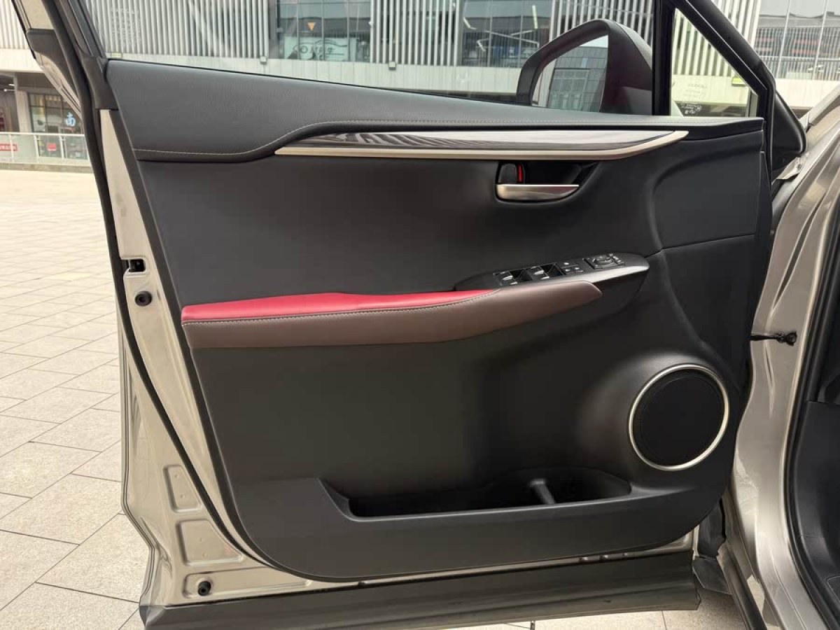 雷克薩斯 NX  2018款 300h 全驅(qū) 鋒致版圖片
