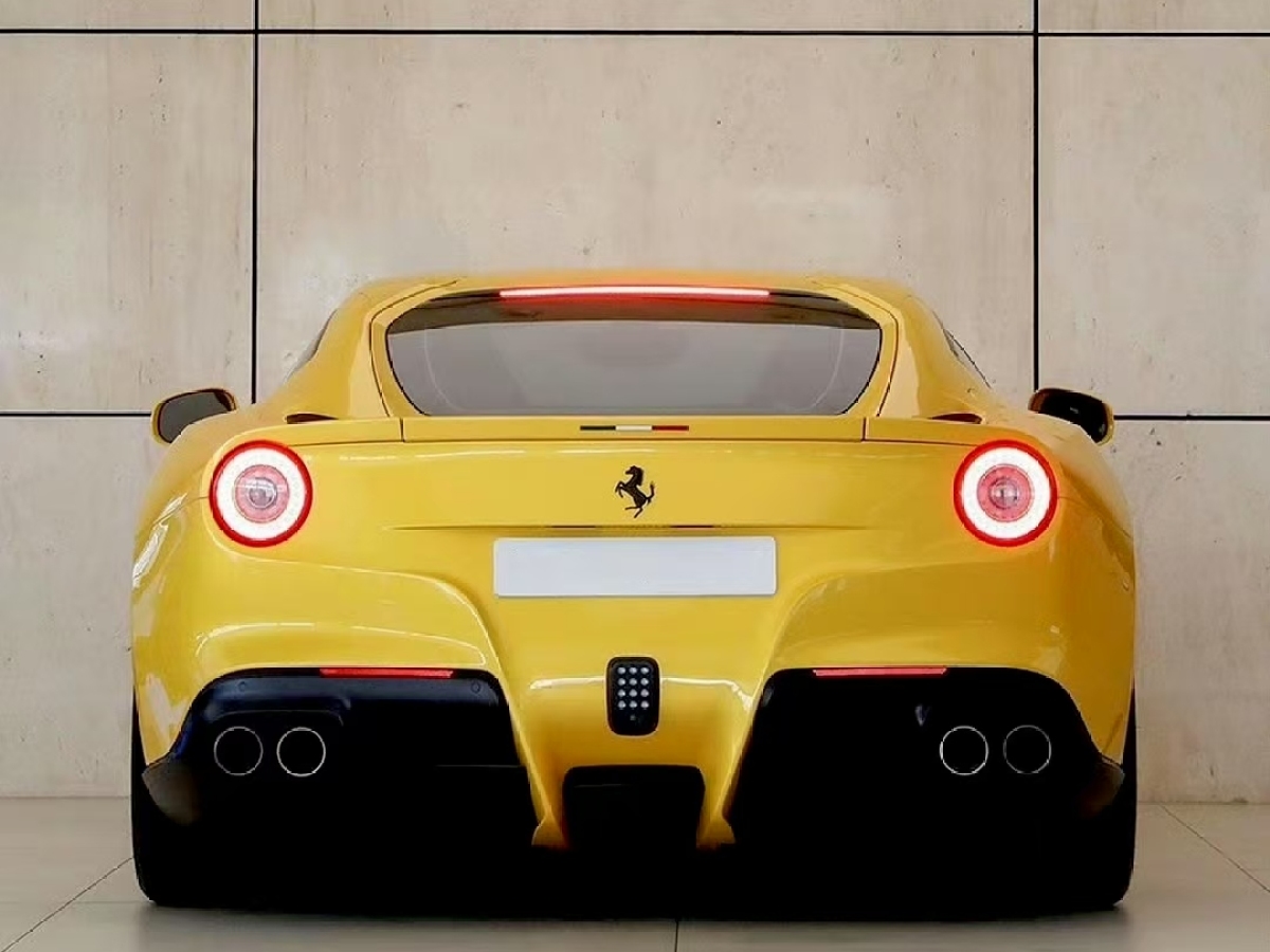 法拉利 F12berlinetta  2013款 6.3L 標(biāo)準(zhǔn)型圖片