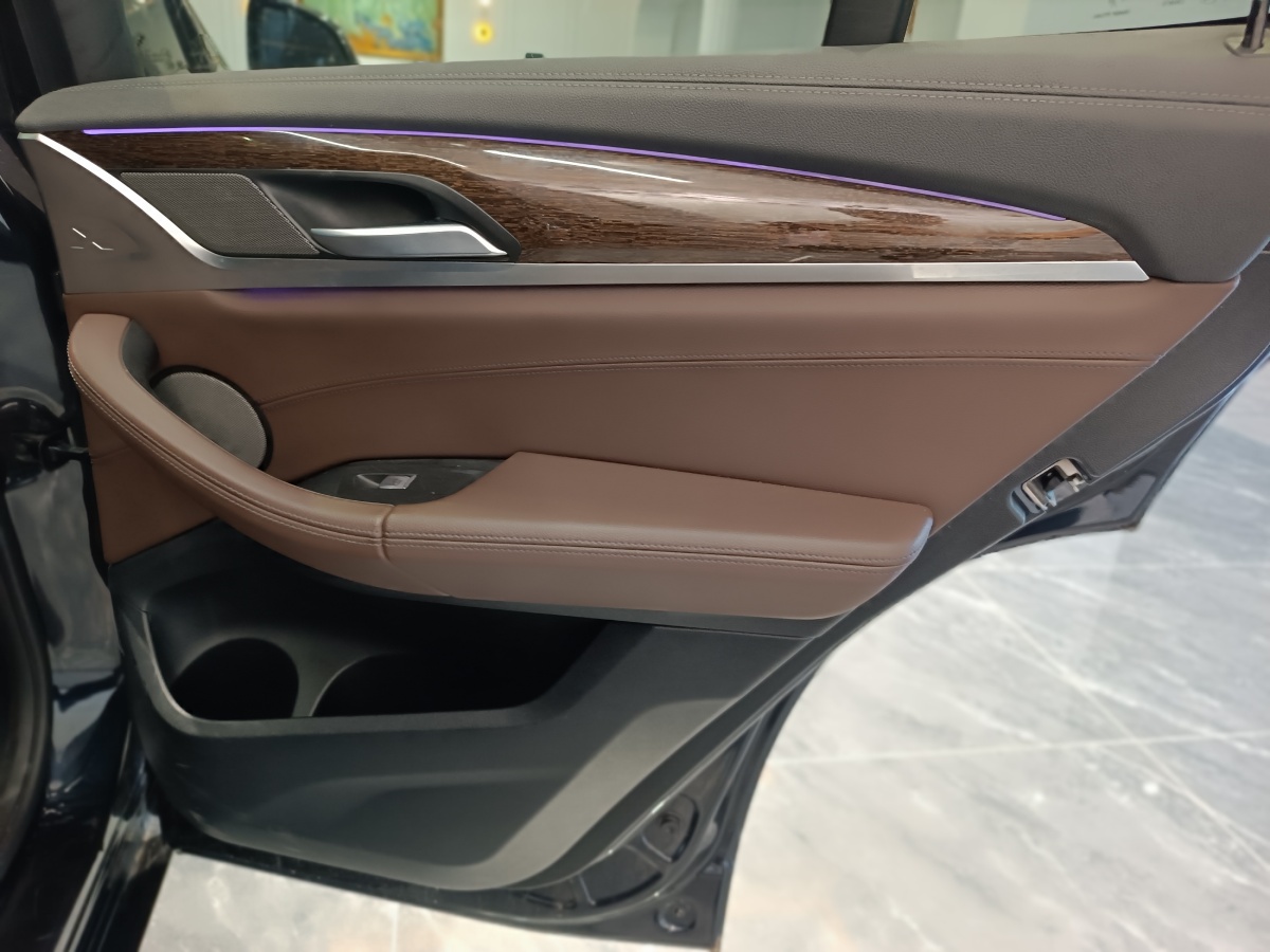 2021年3月宝马 宝马X3  2021款 改款 xDrive30i 领先型 M运动套装