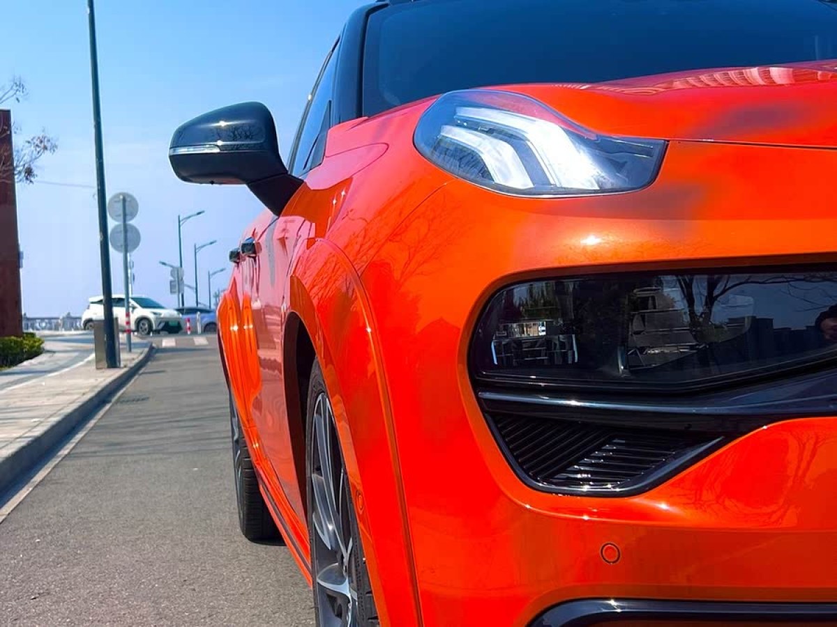 領(lǐng)克 領(lǐng)克02 Hatchback  2021款 2.0TD Halo 駕控套件版圖片
