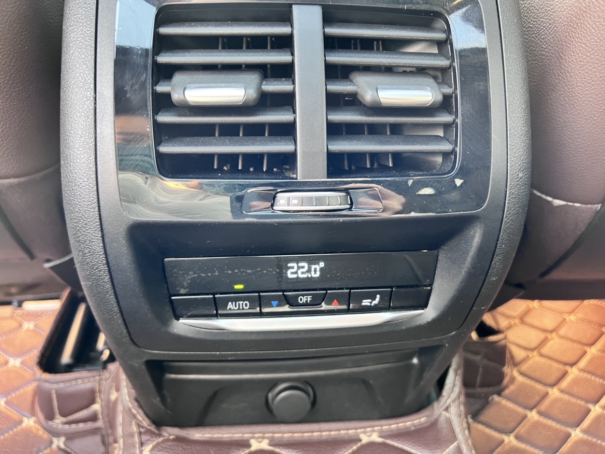 2019年5月宝马 宝马X4  2019款 xDrive25i M运动套装