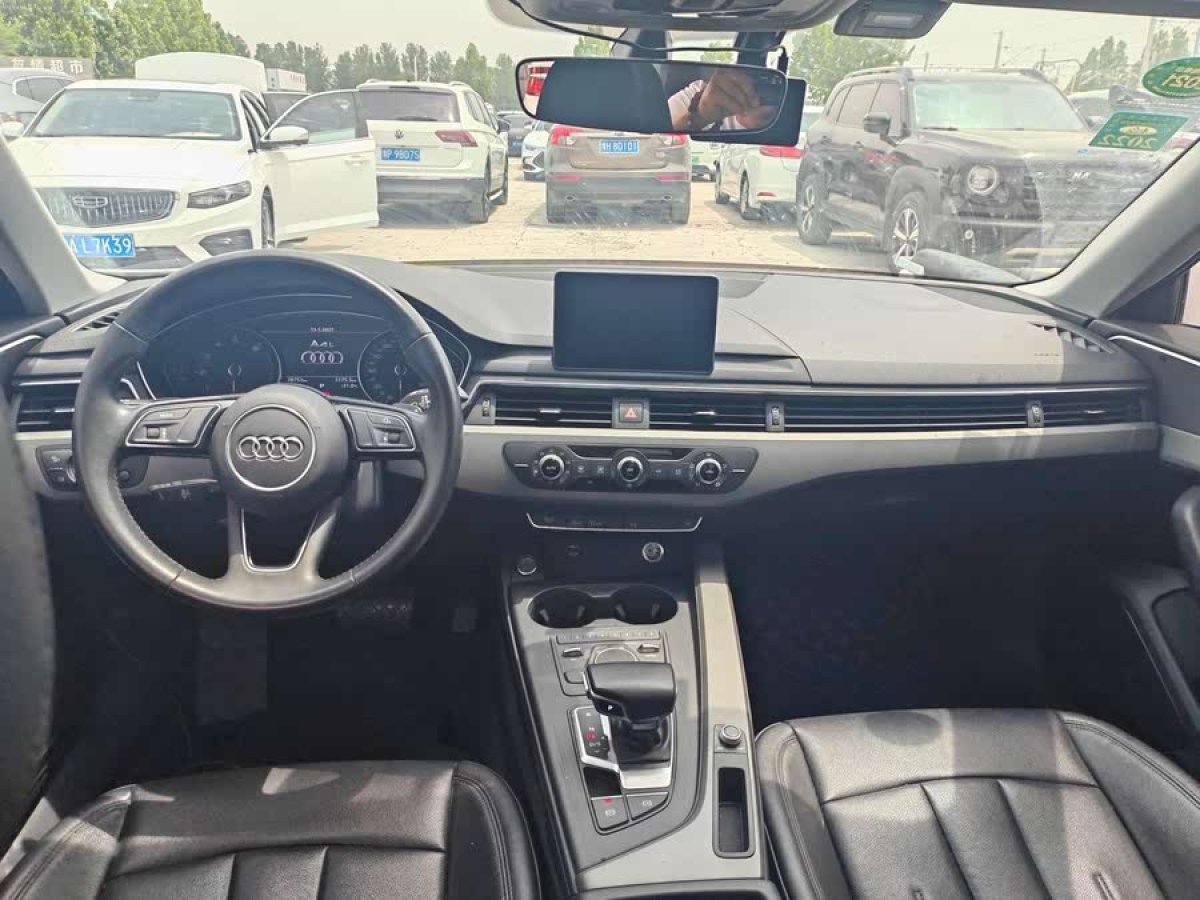 奧迪 奧迪A4L  2019款 40 TFSI 進(jìn)取型 國(guó)VI圖片