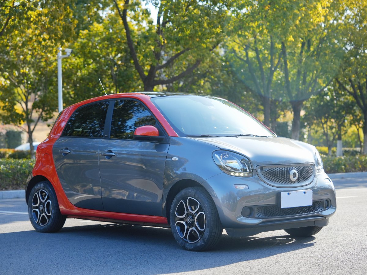 smart forfour  2016款 0.9T 66千瓦先鋒版圖片