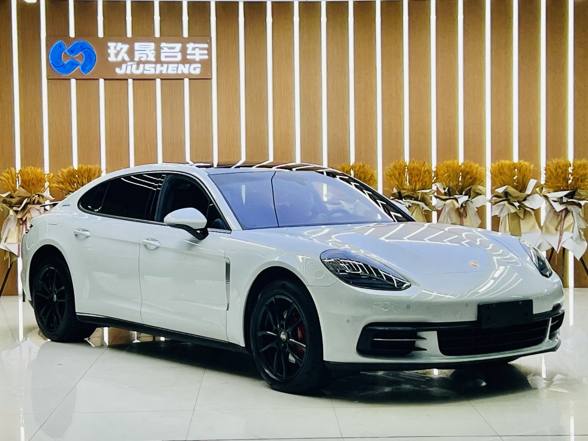 保時(shí)捷 Panamera  2017款 Panamera 4 行政加長(zhǎng)版 3.0T圖片