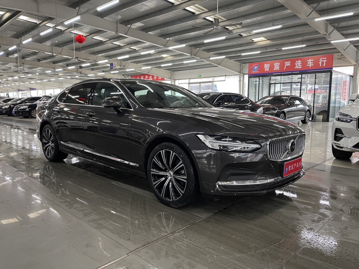 沃爾沃 S90  2024款 B5 智遠(yuǎn)豪華版圖片