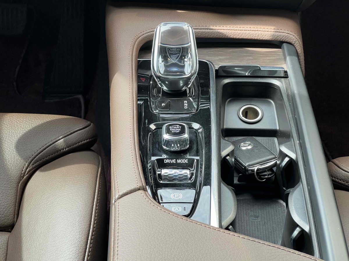 2021年5月沃爾沃 S90  2021款 B5 智遠(yuǎn)豪華版