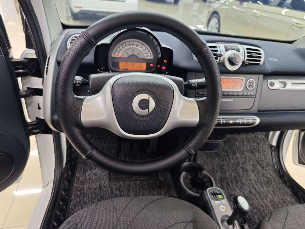 smart fortwo  2012款 1.0 MHD 硬頂激情版圖片