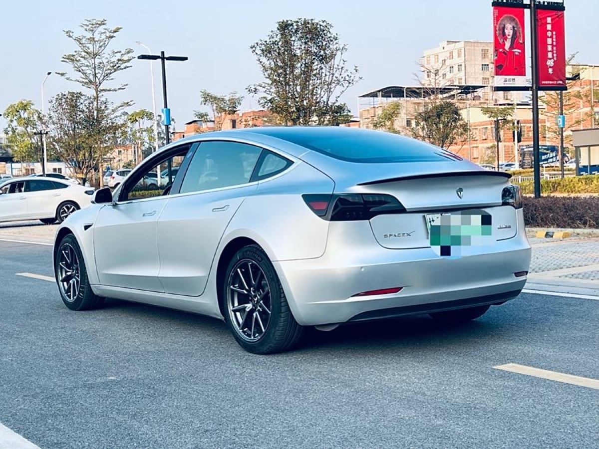 特斯拉 Model 3  2020款 改款 標(biāo)準(zhǔn)續(xù)航后驅(qū)升級版圖片