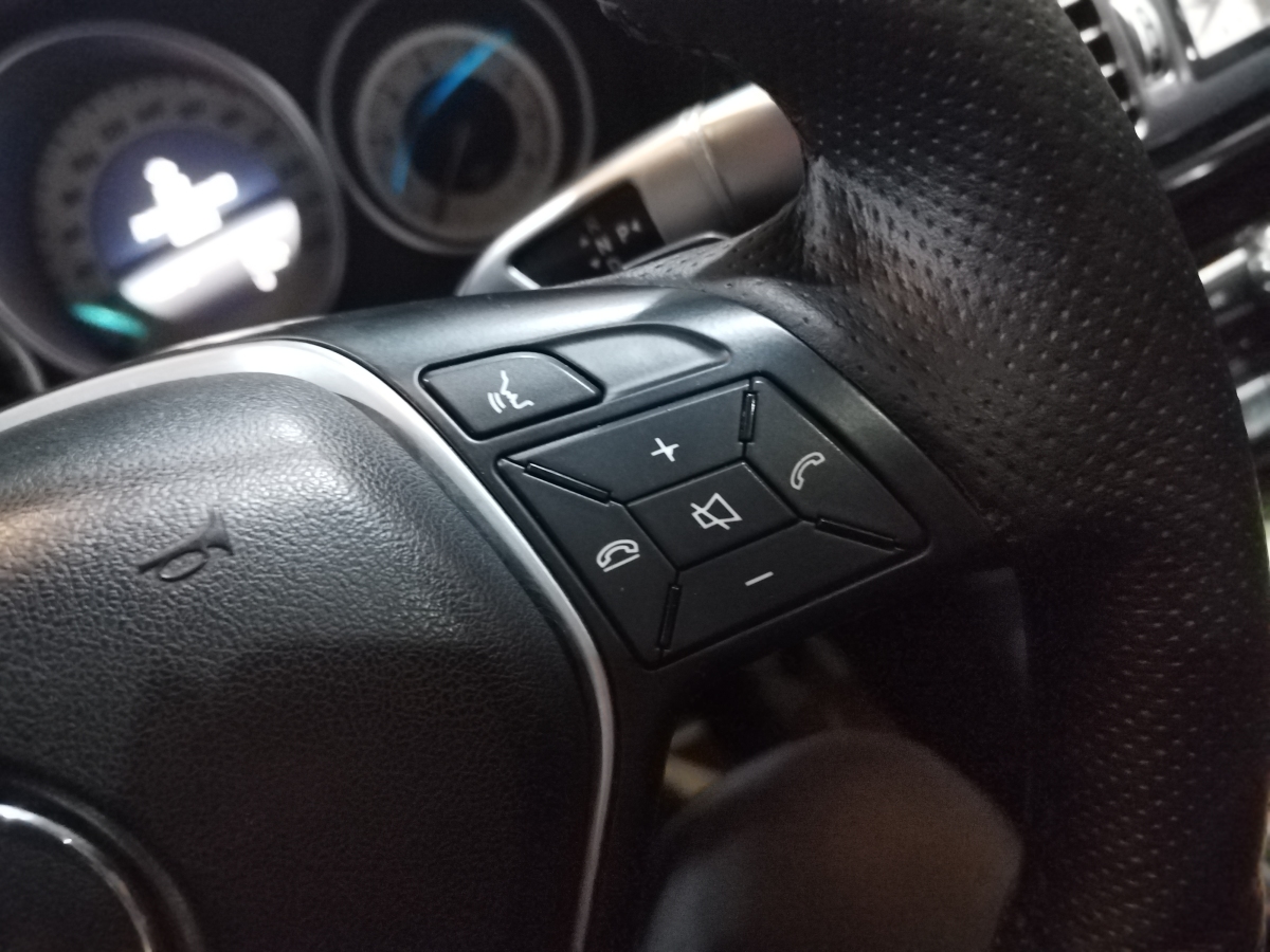 奔驰 奔驰E级  2014款 改款 E 260 L 运动型图片