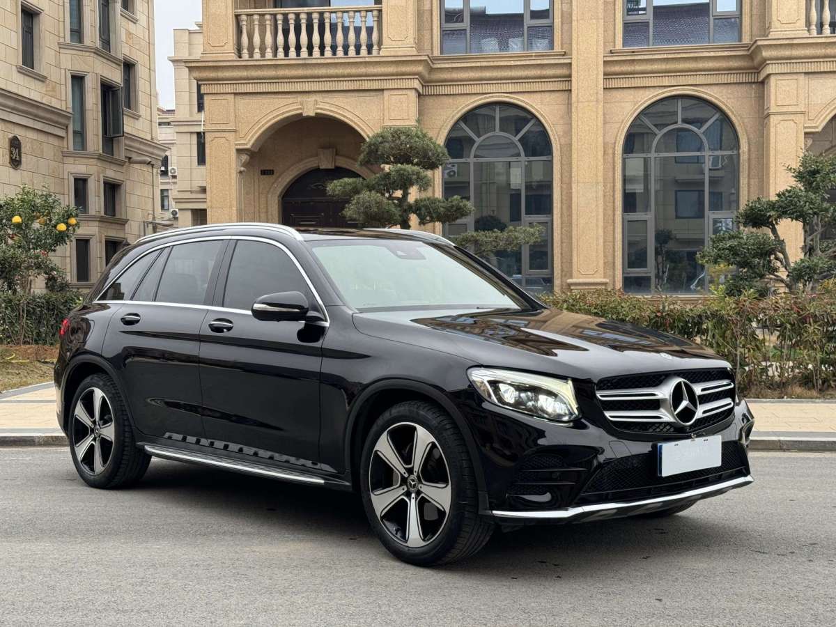 2019年5月奔驰 奔驰GLC  2019款 改款 GLC 300 L 4MATIC 动感型