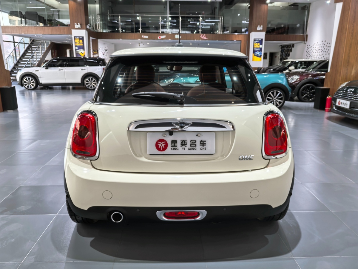 MINI MINI  2016款 1.2T ONE 先鋒派圖片