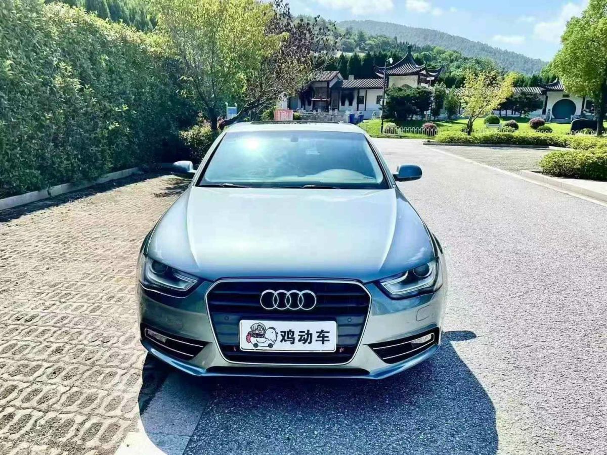 2013年1月奧迪 奧迪A4L  2013款 A4L 30TFSI 手動(dòng)舒適型