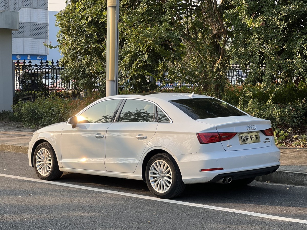 奥迪 奥迪A3  2016款 Limousine 35 TFSI 领英型图片