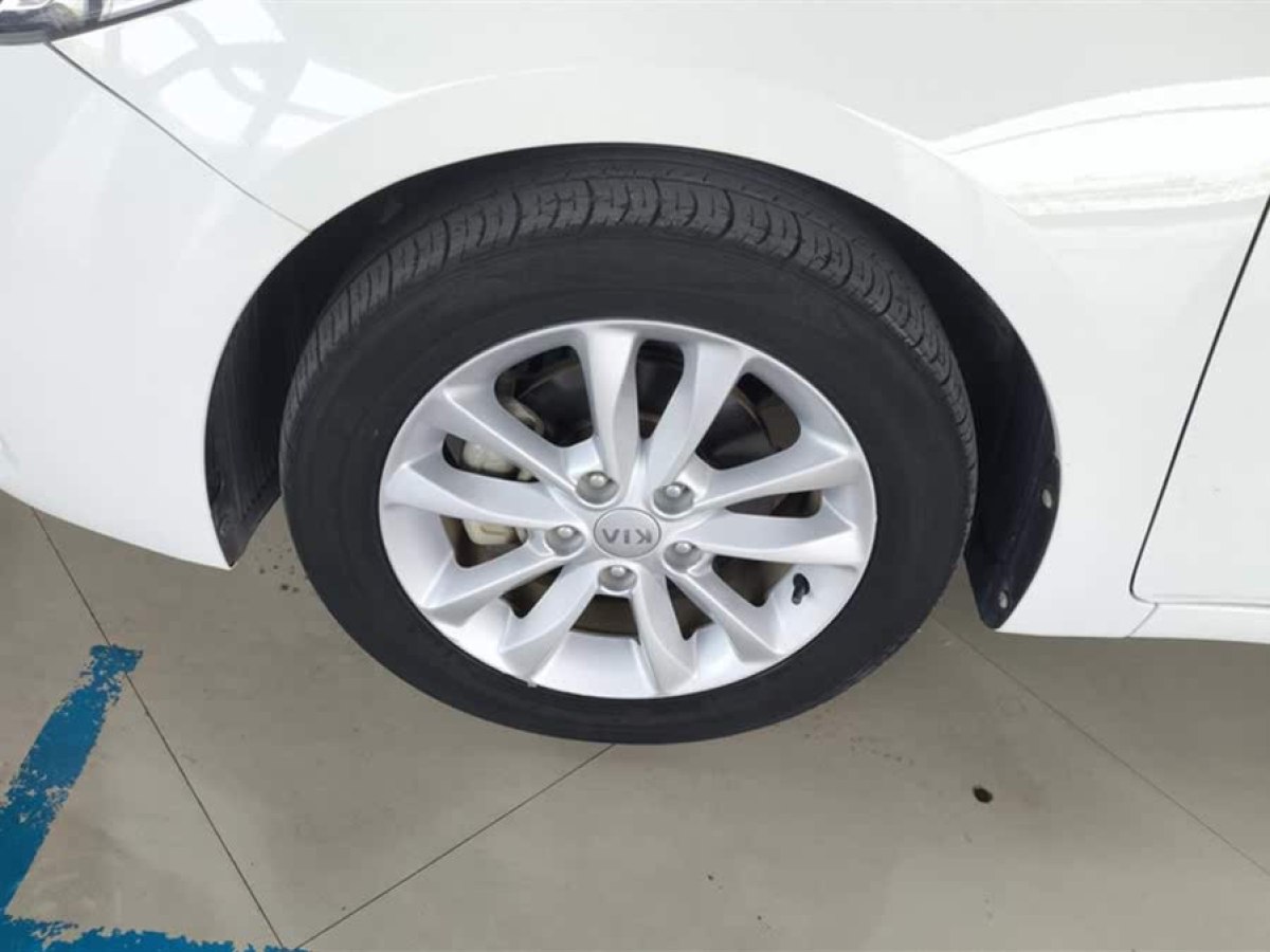 起亞 K3  2016款 1.6L 自動(dòng)GLS圖片