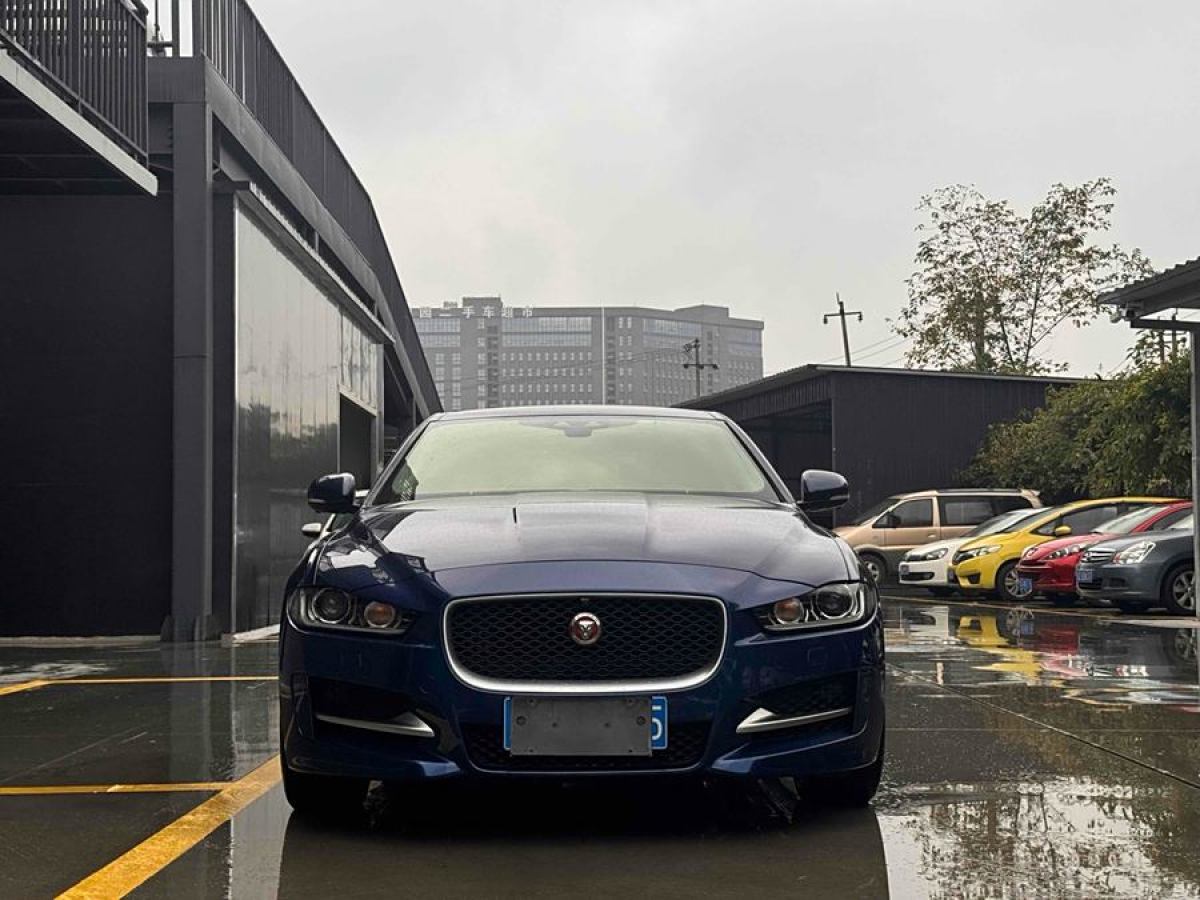 捷豹 XE  2015款 2.0T 200PS R-Sport圖片