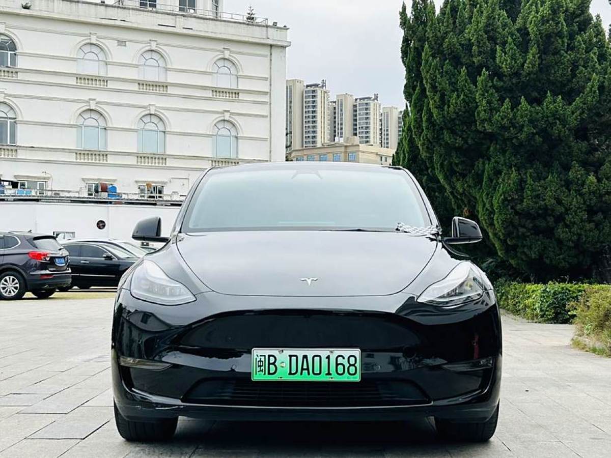 特斯拉 Model 3  2021款 改款 標(biāo)準(zhǔn)續(xù)航后驅(qū)升級版圖片