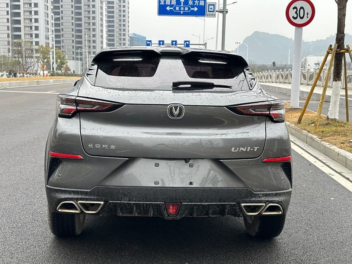 長(zhǎng)安 UNI-T  2020款 1.5T 旗艦型圖片