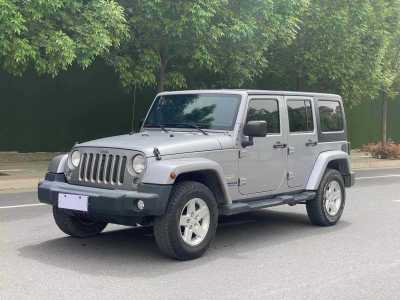 2015年10月 Jeep 牧馬人(進(jìn)口) 2.8TD Sahara 四門版圖片