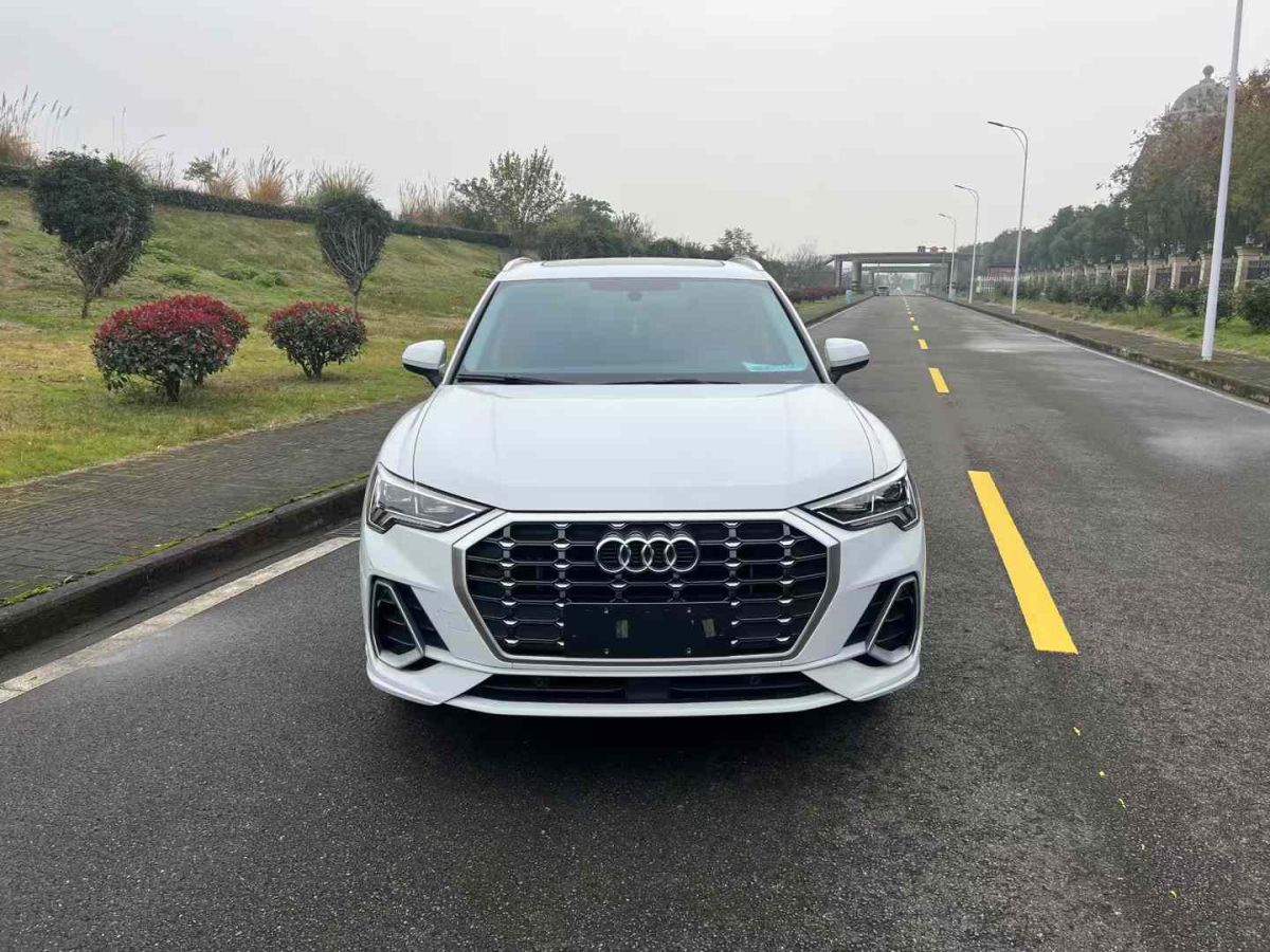 奧迪 奧迪Q3  2023款 35 TFSI 時(shí)尚動(dòng)感型圖片