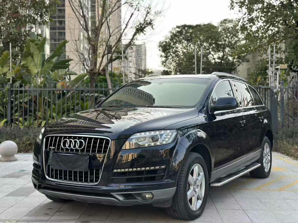 奧迪 奧迪Q7  2015款 Q7 35TFSI quattro 進(jìn)取型圖片