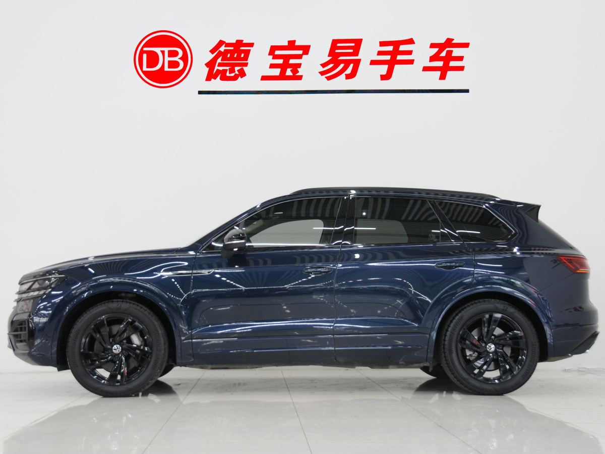 大眾 途銳  2023款 3.0TSI 銳享版 曜黑運(yùn)動套裝圖片