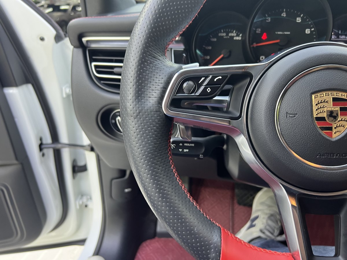 保時(shí)捷 Macan  2023款 Macan 2.0T圖片