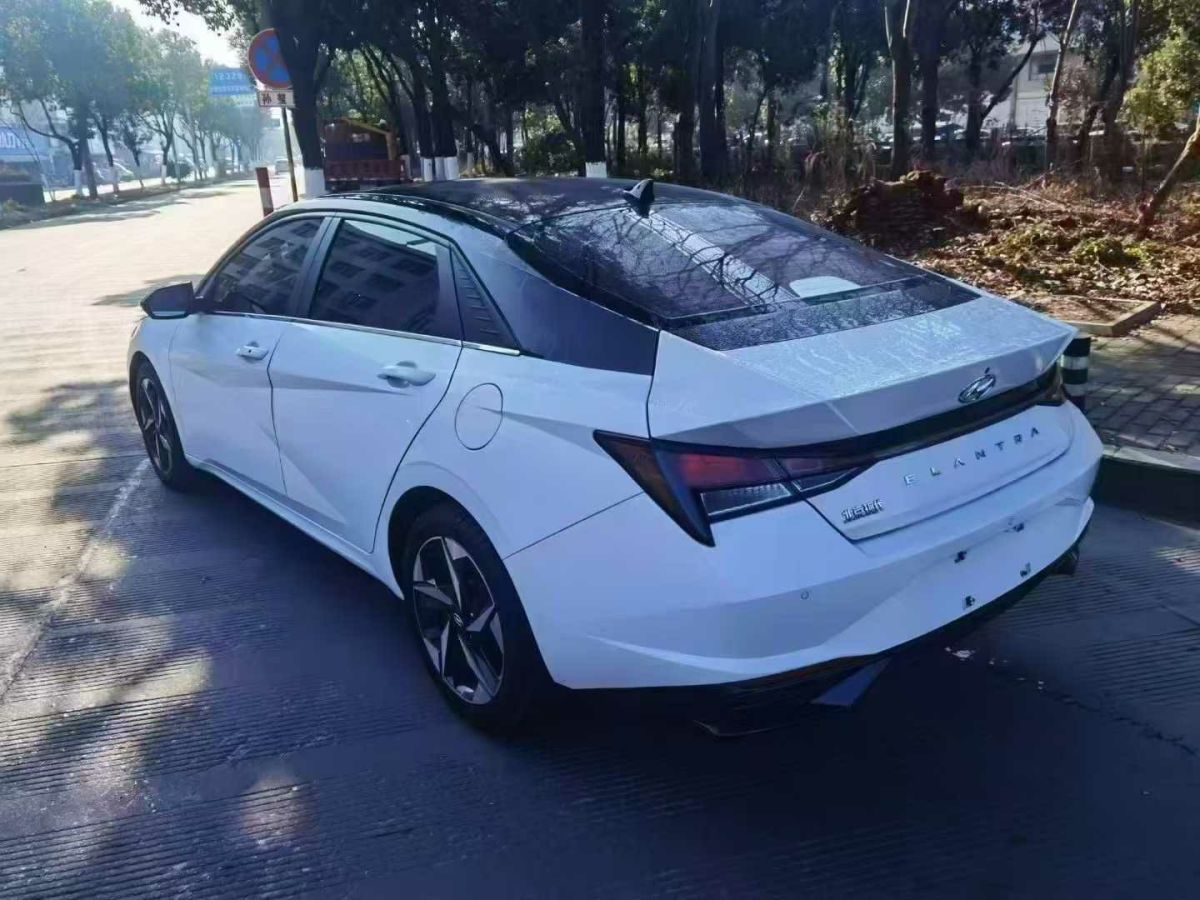 現(xiàn)代 伊蘭特  2021款 1.5L TOP旗艦版圖片