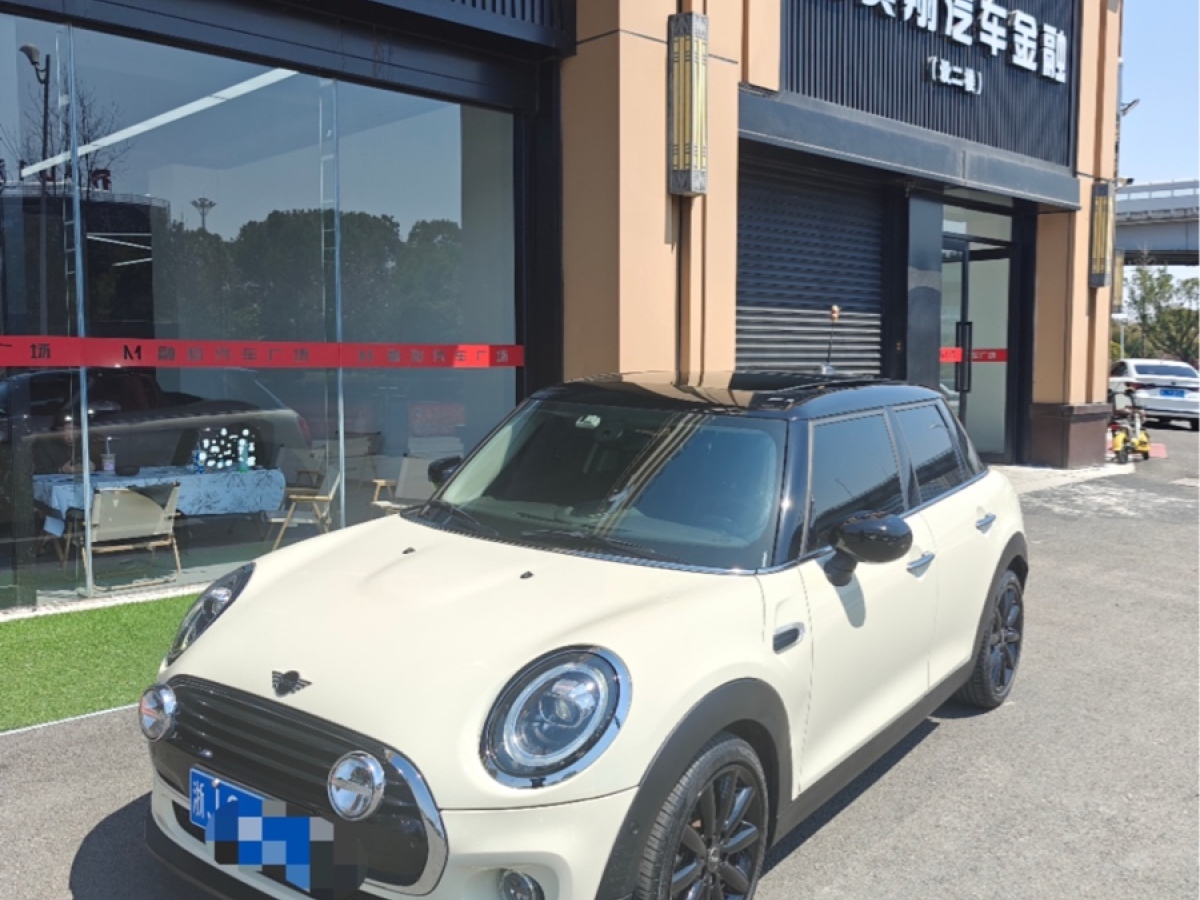 2020年11月MINI MINI  2021款 1.5T COOPER 經(jīng)典派 五門版