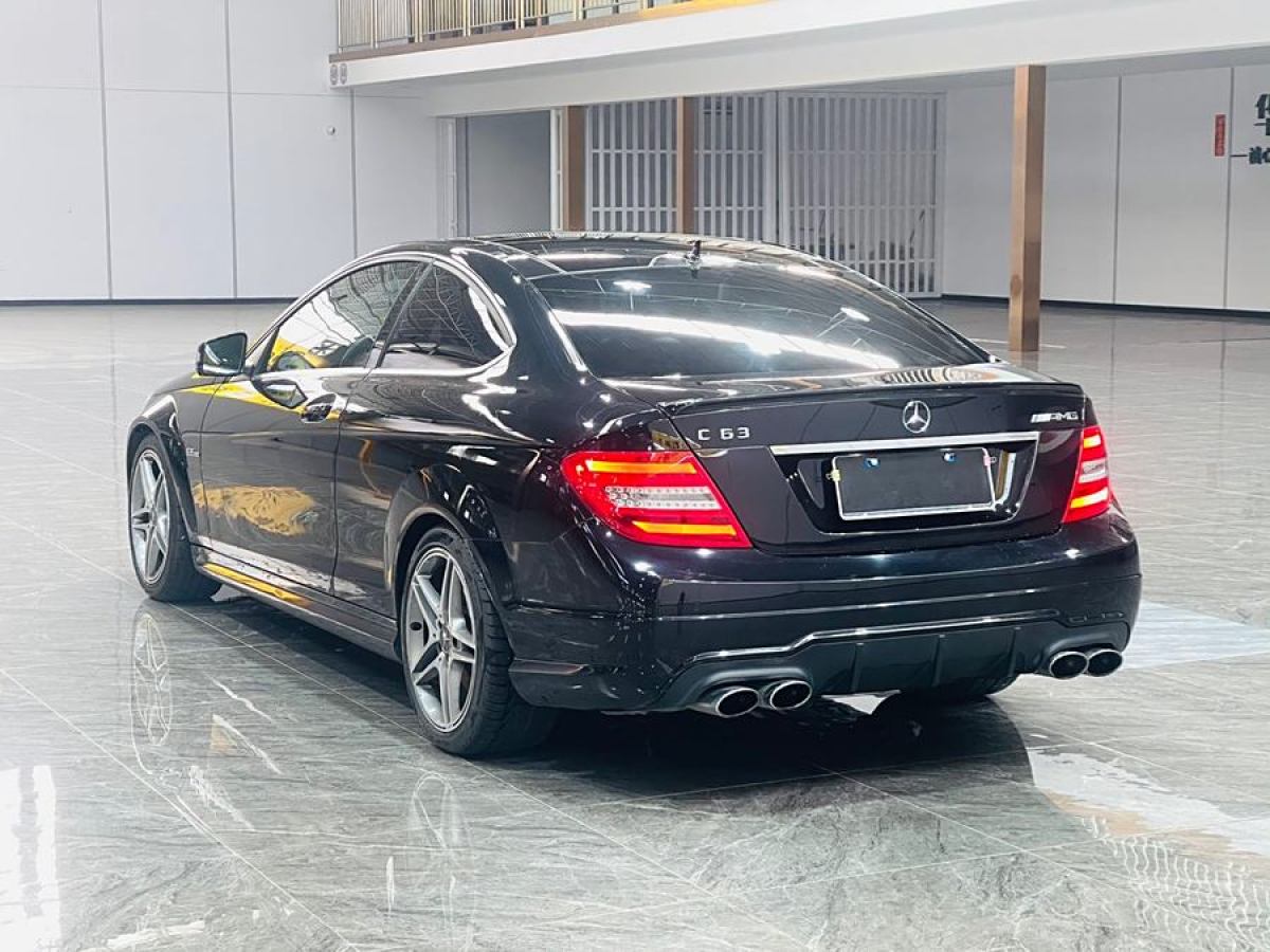 奔馳 奔馳C級AMG  2012款 AMG C 63 Coupe 動感型圖片