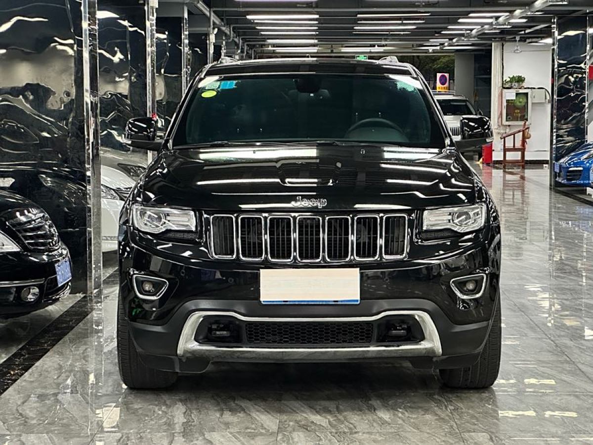 Jeep 大切諾基  2015款 3.0TD 柴油 舒享導(dǎo)航版圖片