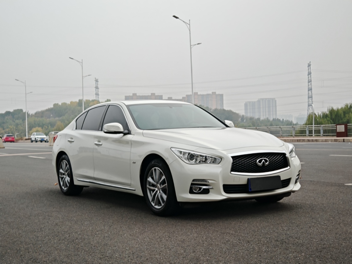 英菲尼迪 Q50L  2016款 2.0T 舒適版圖片