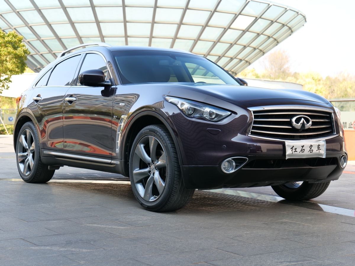 英菲尼迪 QX70  2013款 3.7L 標(biāo)準(zhǔn)版圖片