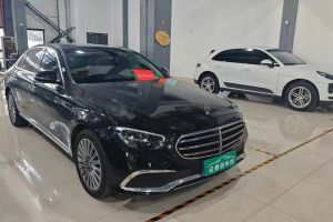 奔驰E级 奔驰 E 300 L 运动尊贵型