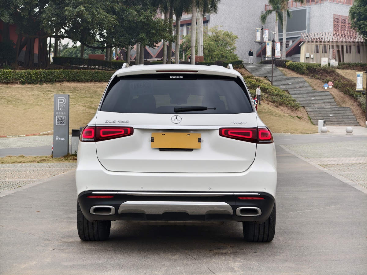 奔馳 奔馳GLS  2022款 改款 GLS 450 4MATIC 豪華型圖片