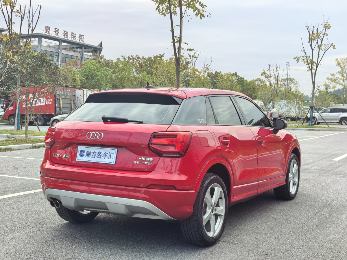 2021年10月奧迪 奧迪Q2L  2024款 35TFSI 時(shí)尚致雅型