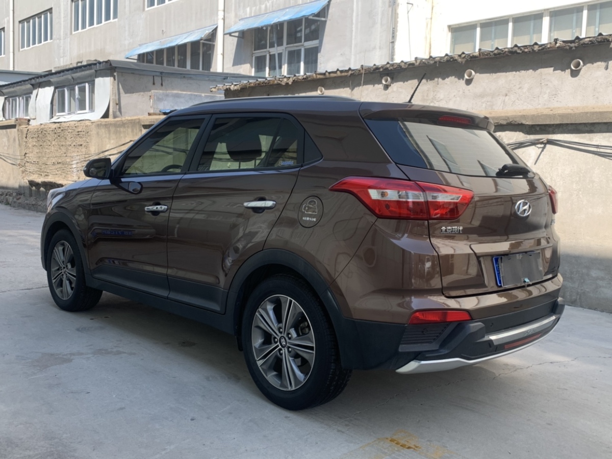 現(xiàn)代 ix25  2015款 1.6L 自動兩驅(qū)智能型GLS圖片