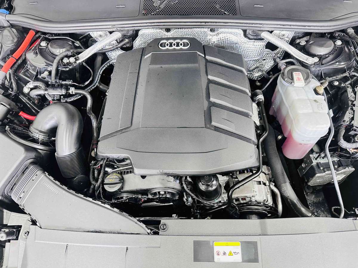 奧迪 奧迪A6L  2025款 45 TFSI quattro 臻選動感型圖片