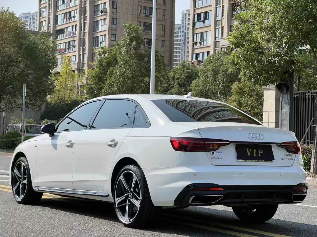 奧迪 奧迪A4L  2024款 40 TFSI 豪華動(dòng)感型圖片