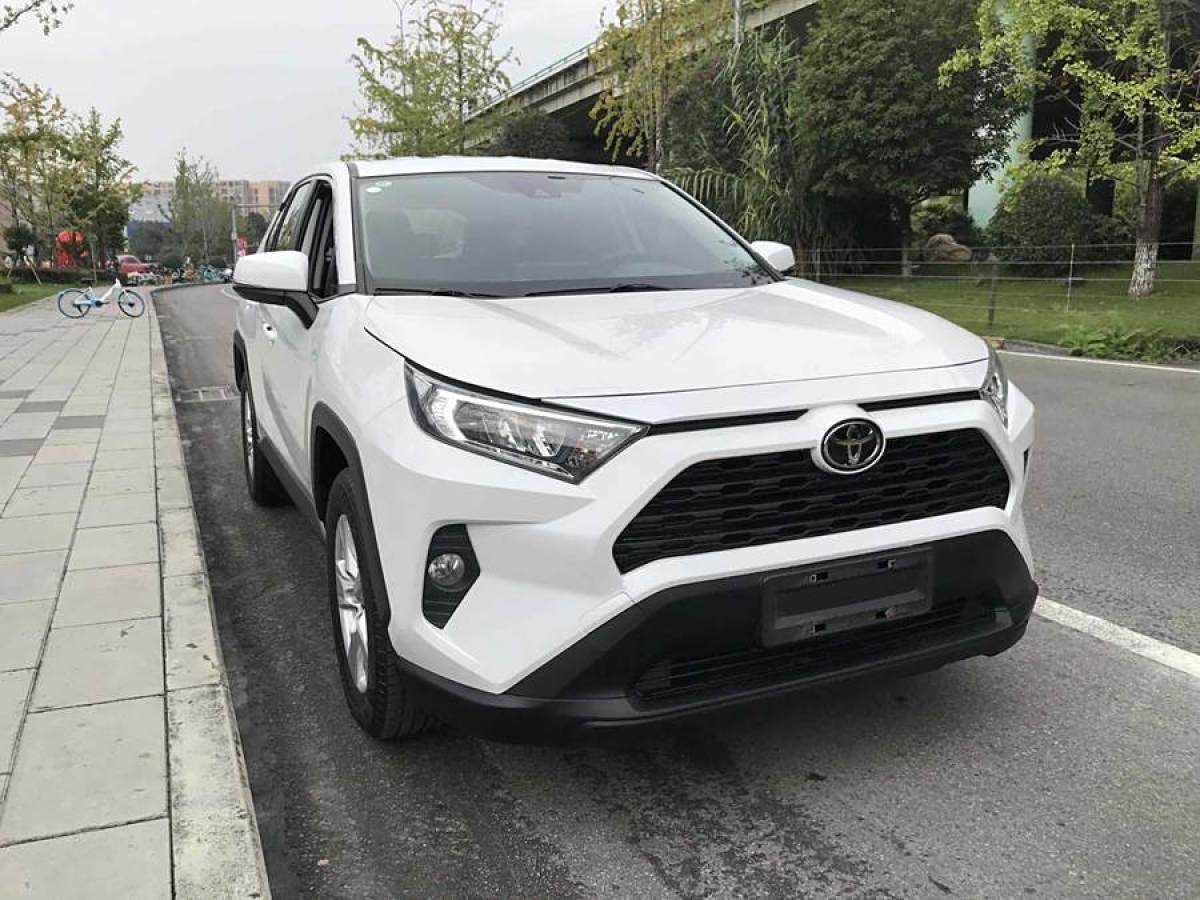 豐田 RAV4榮放  2021款 2.0L CVT兩驅(qū)都市版圖片