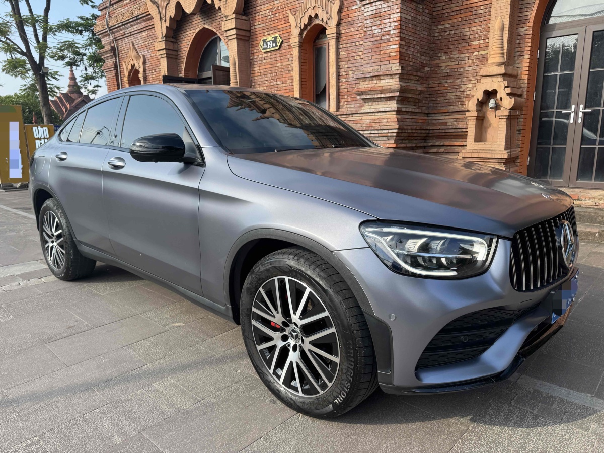 2020年5月奔馳 奔馳GLC  2023款 GLC 300 4MATIC 轎跑SUV