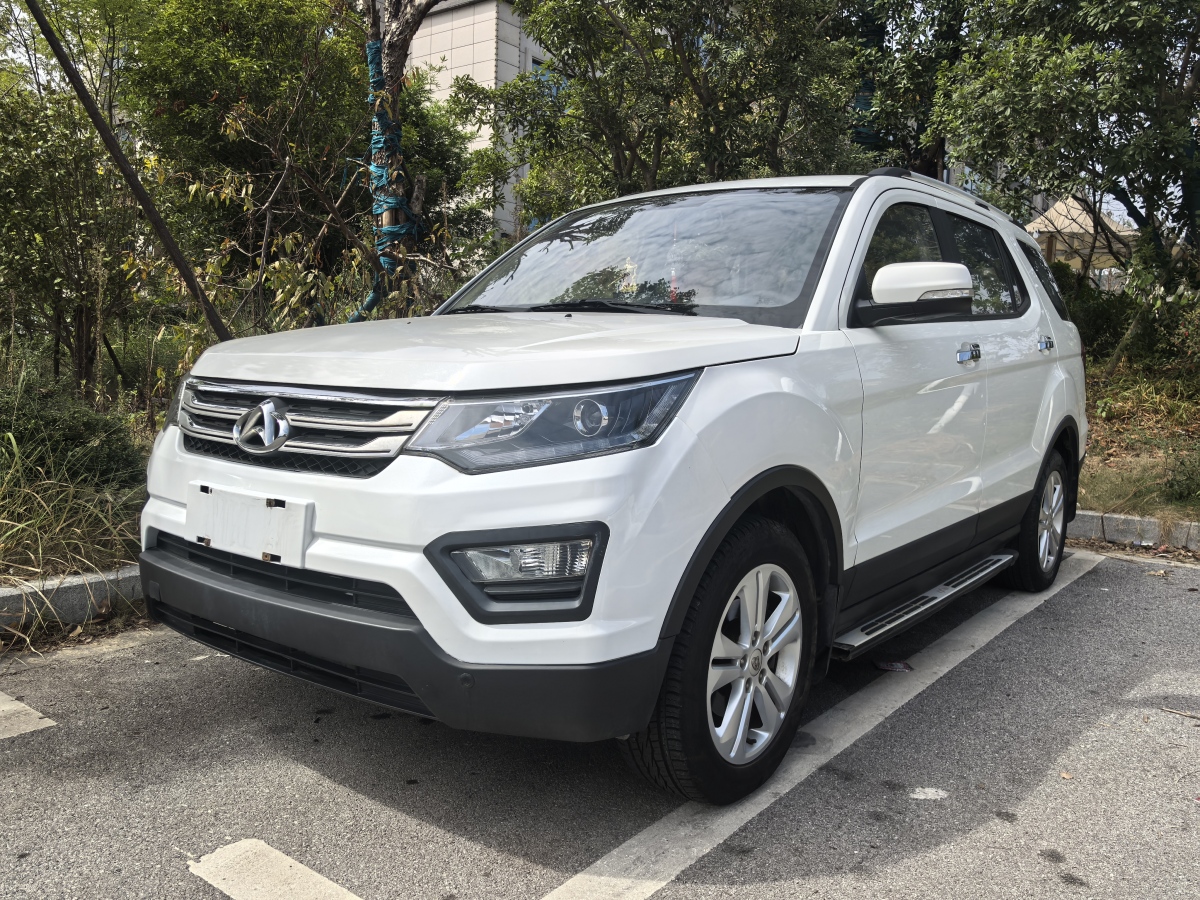 2017年9月長(zhǎng)安歐尚 CX70  2016款 1.6L 手動(dòng)運(yùn)動(dòng)型