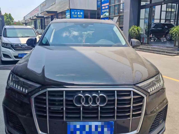 奥迪 奥迪Q7  2023款 55 TFSI quattro S line运动型