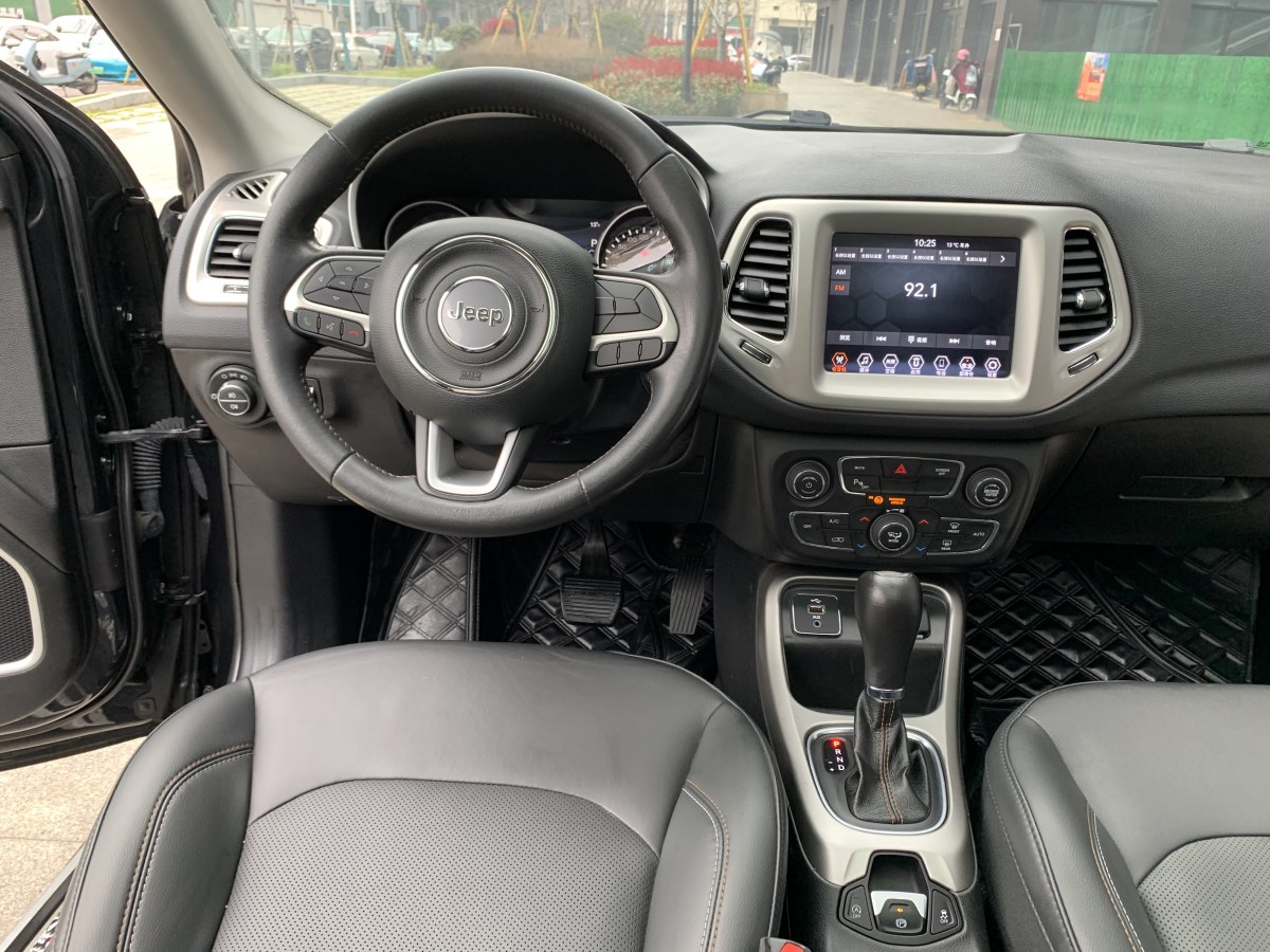 2019年8月Jeep 指南者  2019款 200T 自动家享-互联大屏版