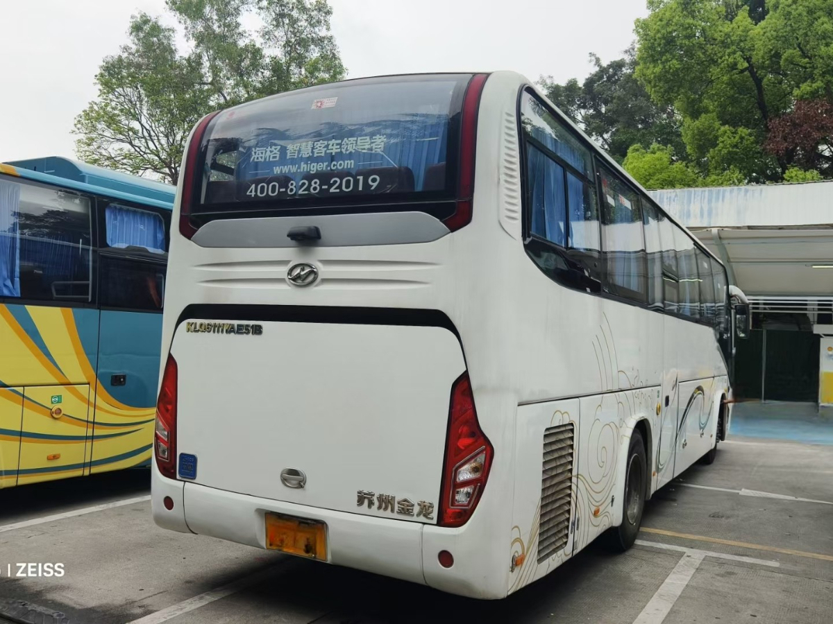 2018年12月海格 粤牌国五海格6111气囊中门旅游车