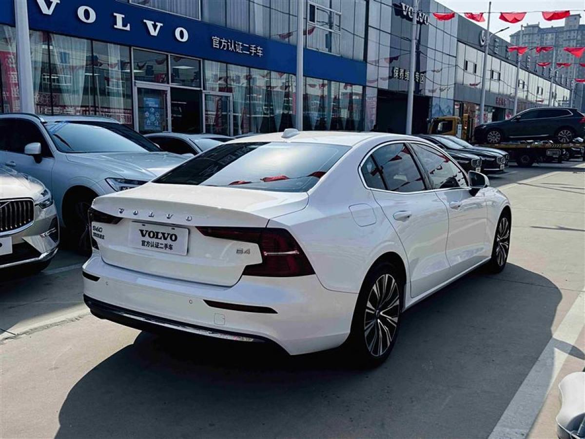 沃爾沃 S60L  2023款 B4 智遠豪華版圖片