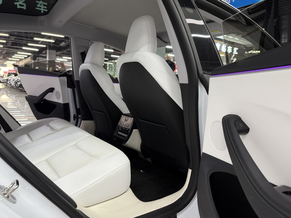 2024年4月特斯拉 Model 3  2023款 煥新版 后輪驅(qū)動(dòng)