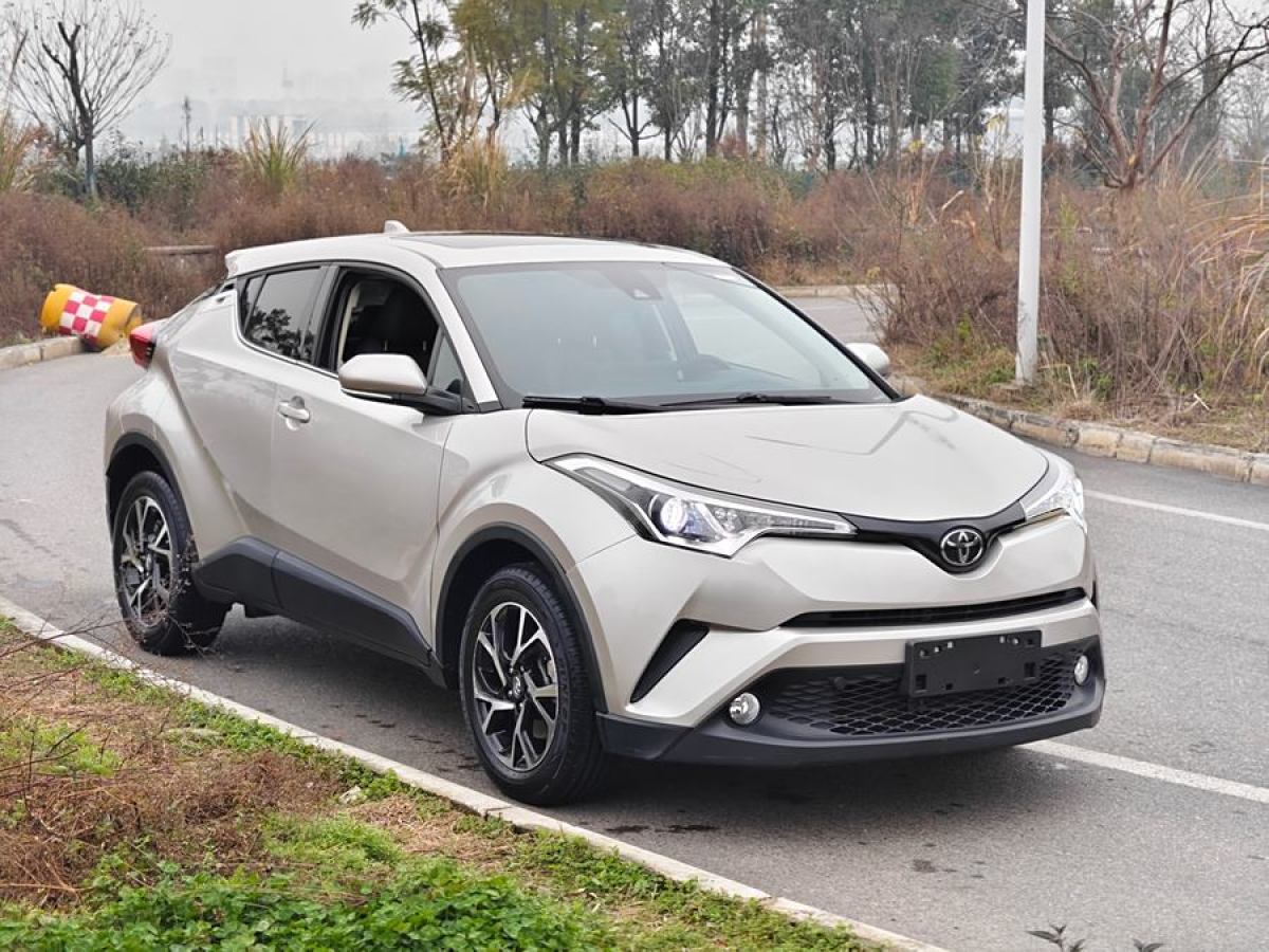 豐田 C-HR  2020款 2.0L 領先版圖片