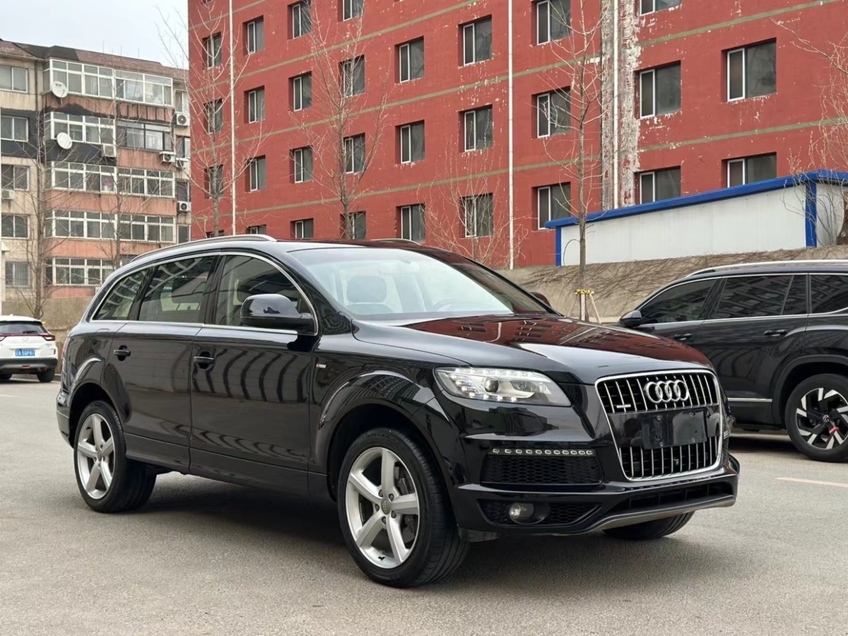 奧迪 奧迪Q7  2015款 35 TFSI 進(jìn)取型圖片