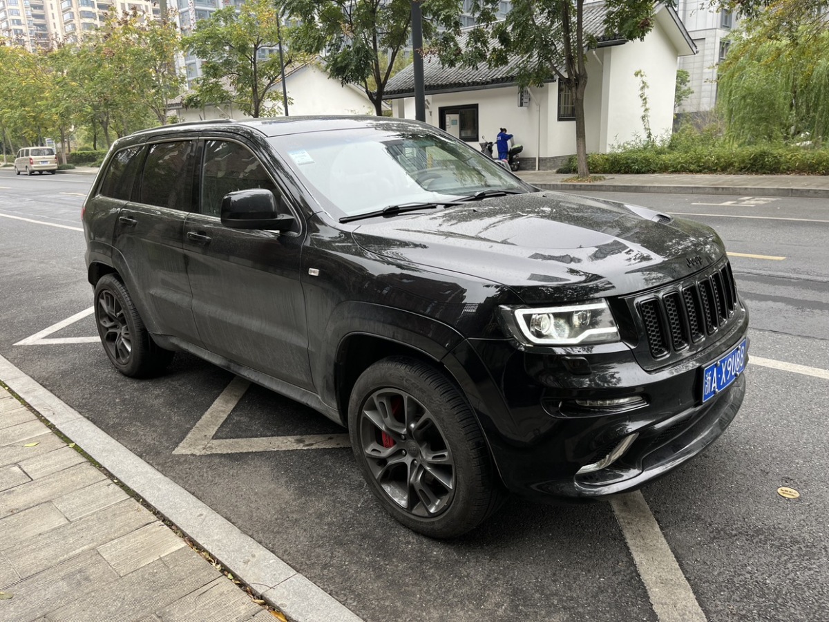 Jeep 大切諾基 SRT  2012款 6.4L SRT8圖片